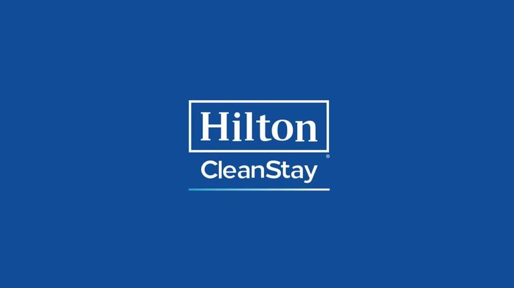 Hampton Inn Milwaukee Northwest Zewnętrze zdjęcie